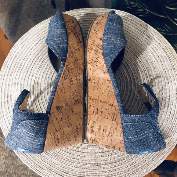 TOMS Espadrilles Size 8M.NEW - Picture 3 of 6